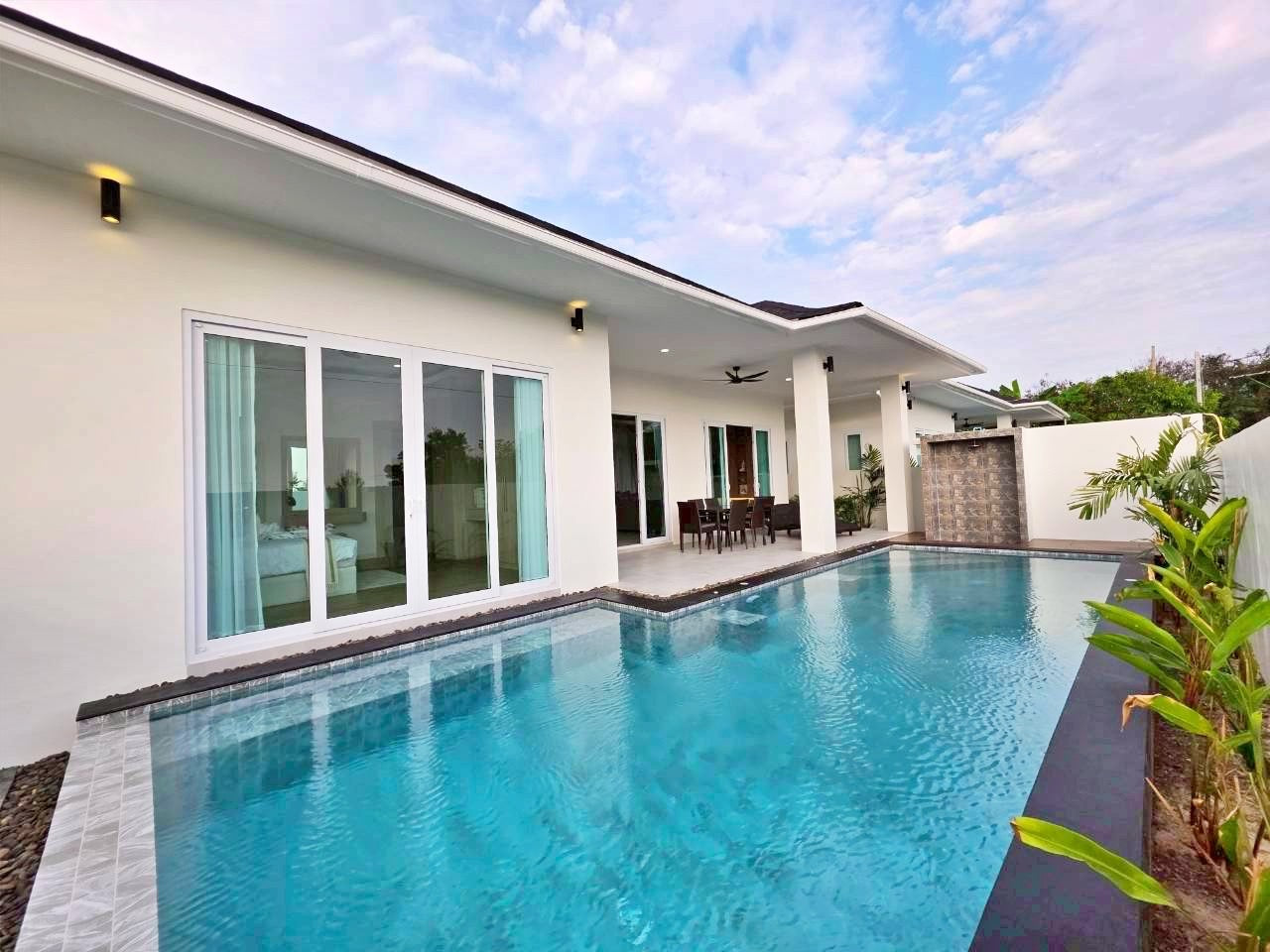 New Modern 3 Bedroom Pool Villa in Hua Hin – Soi 70 (Ready to Move In)