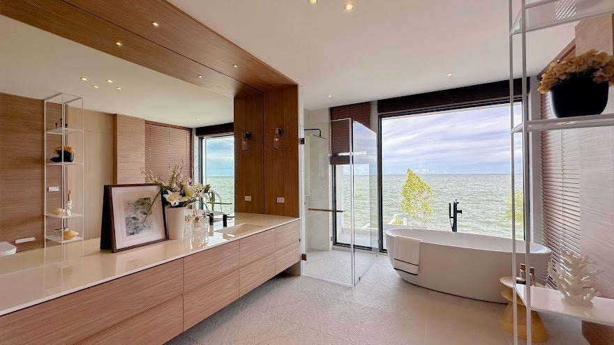 5 Bedroom Beachfront Luxury Villa – Cha Am